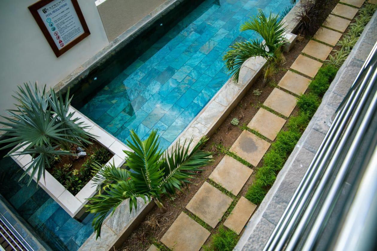 Entire Luxury 3 Bedroom Condo For Rent - Flic-En-Flac - Close To Beach Extérieur photo