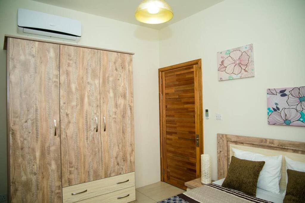 Entire Luxury 3 Bedroom Condo For Rent - Flic-En-Flac - Close To Beach Extérieur photo